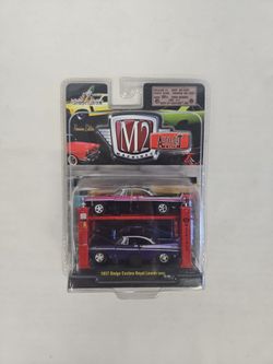 M2 Machines Auto-Lift 1957 Dodge Custom Royal Lancer 2-Pack P817662-S4