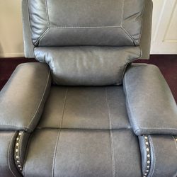 Recliner