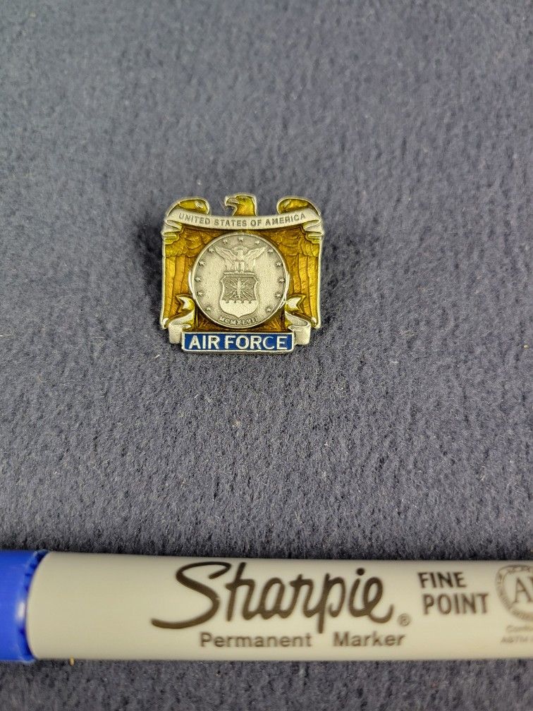 American Legion US AirForce Lapel Pin From The 40's