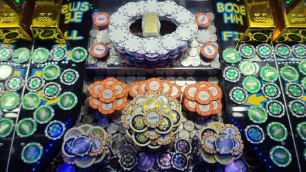Coin pusher (need a spot)