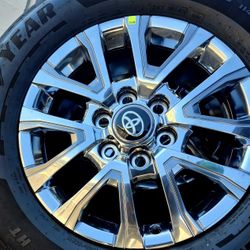 2026 TOYOTA TACOMA RIMS OEM NEW CHROME & NEW TIRES.....( 100% TREAD )

