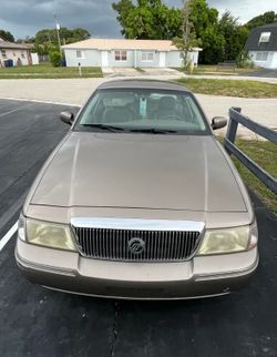2004 Mercury Grand Marquis