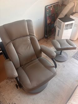 Reclining Chair with Ottoman