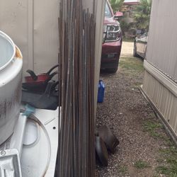 Rebar 4ft Or Maybe 5ft Rebar Number #3 Asking $1 Each 