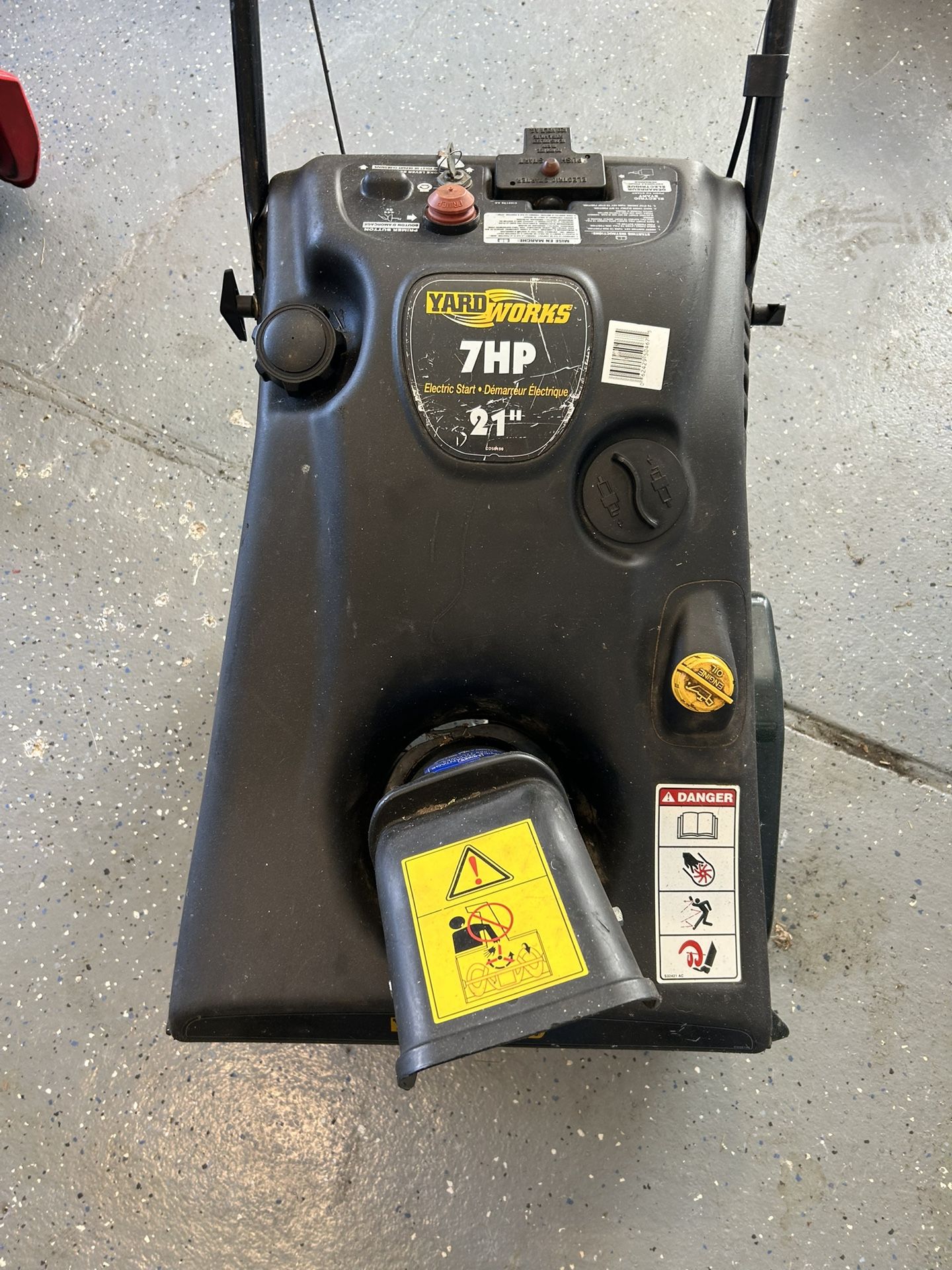 Yard Works 4 Stroke Snowblower W/Electric Start