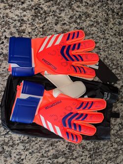 Adidas Predator Goalkeeper Gloves – Size 9