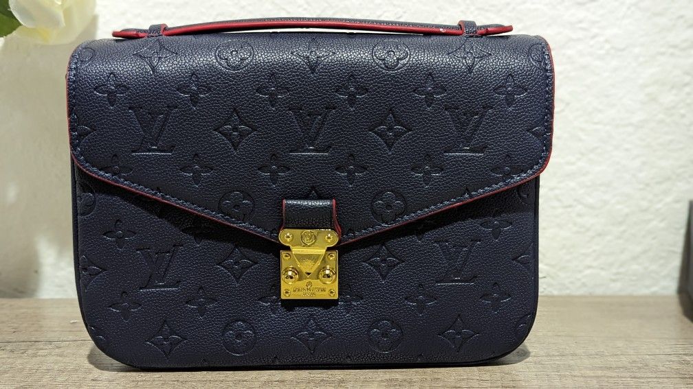 Designer Crossbody Metis