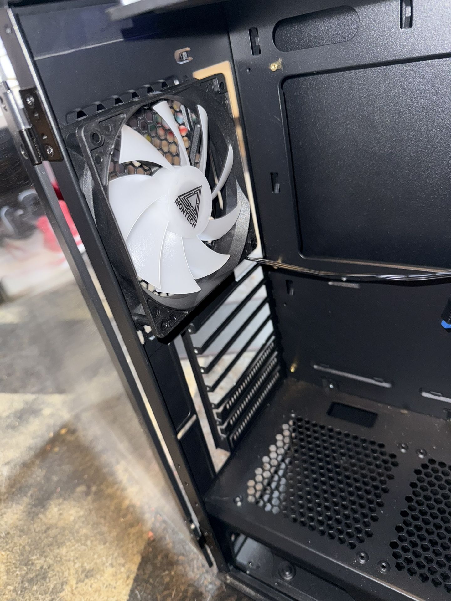 Brand New Mesh Pro V3 Pc Tower Case