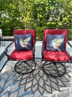 Set of 2 Outdoor Metal Swivel Patio Chairs with Cushions