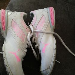 Pumas Size 13c 