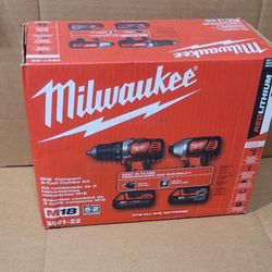 Milwaukee
M18 18V Lithium-Ion Cordless Drill Driver/Impact Driver Combo Kit (2-Tool) W/ Two 1.5Ah Batteries, Charger Tool Bag