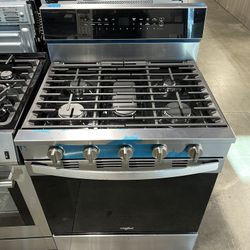 Whirlpool 30” 5-burner Range w/Air Fry - ☃️CHRISTMAS SPECIAL☃️