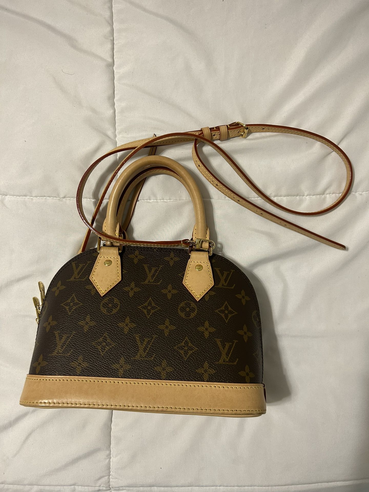 Alma BB Crossbody 
