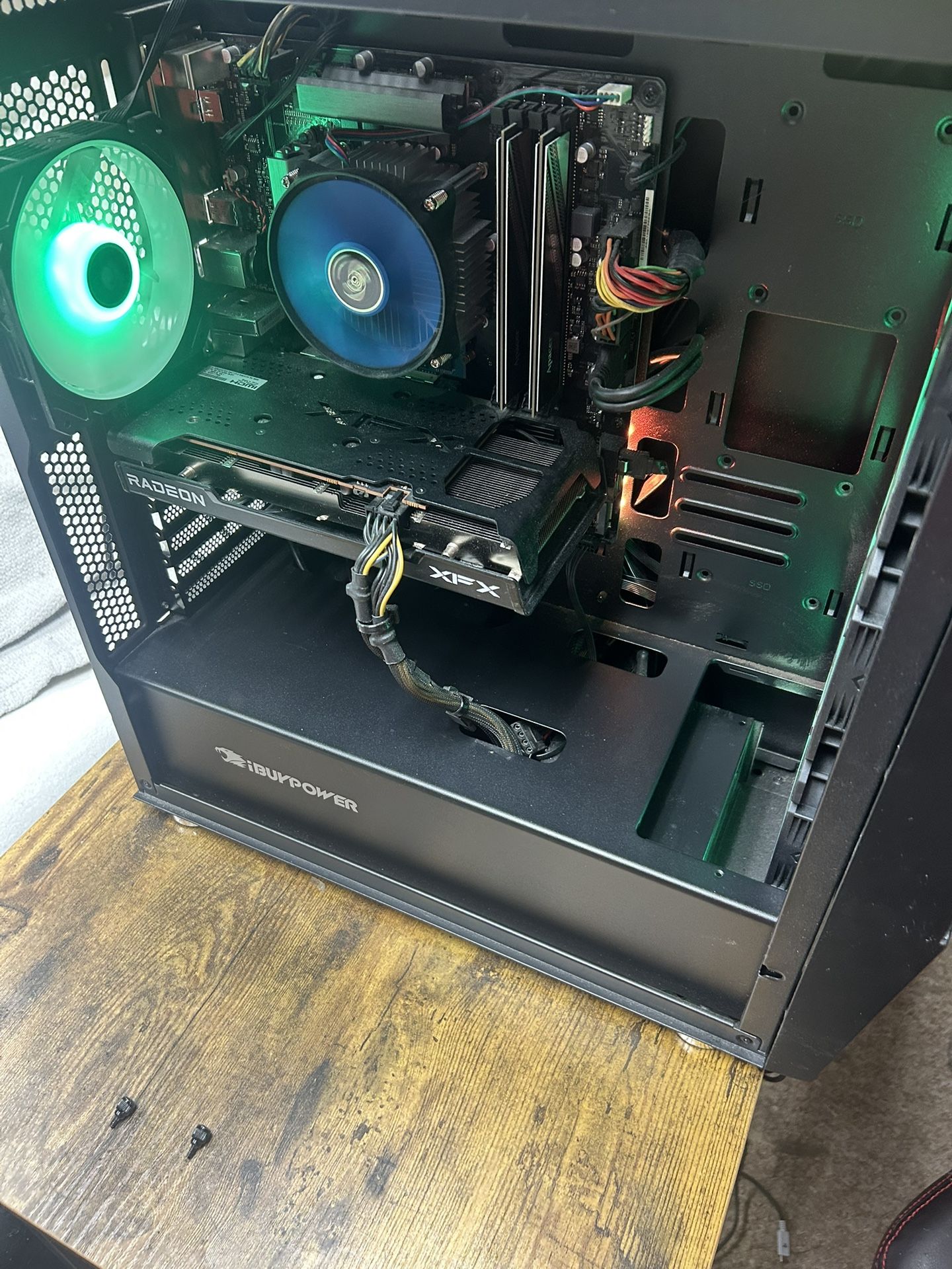 IBuyPower i7 PC + Monitors, Desk & Accessories