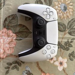 new barely used ps5 controller 