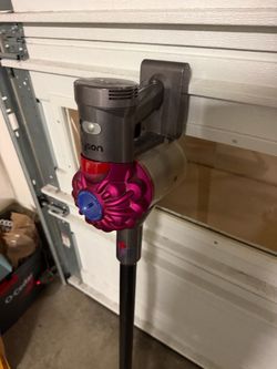 Dyson V6 Vacuum Body Only – Untested – $20