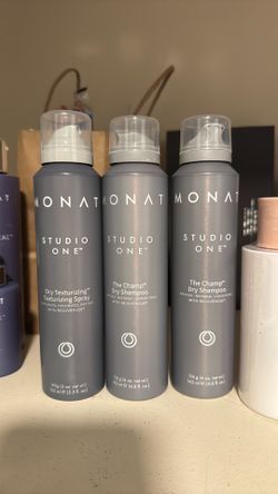Monat dry shampoo and texturizing spray