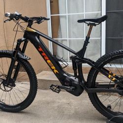 Trek E-bike  Mountain Bike