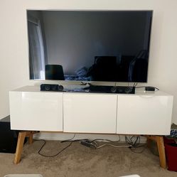 Samsung 62” TV