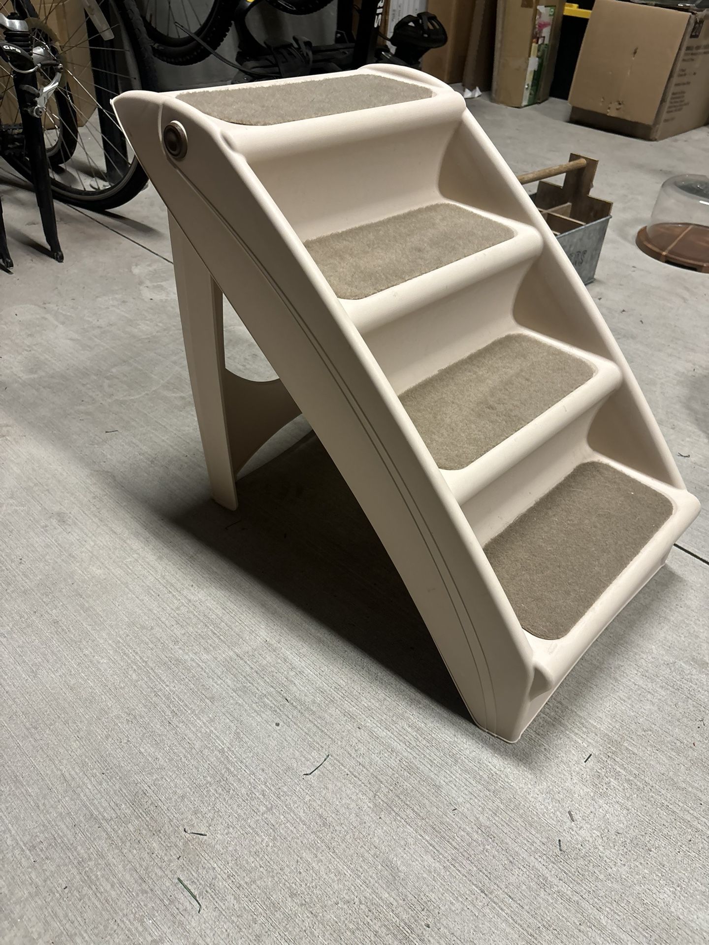 Cozy Up- Foldable Pet Steps