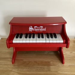 Srhoenhut Toy Piano