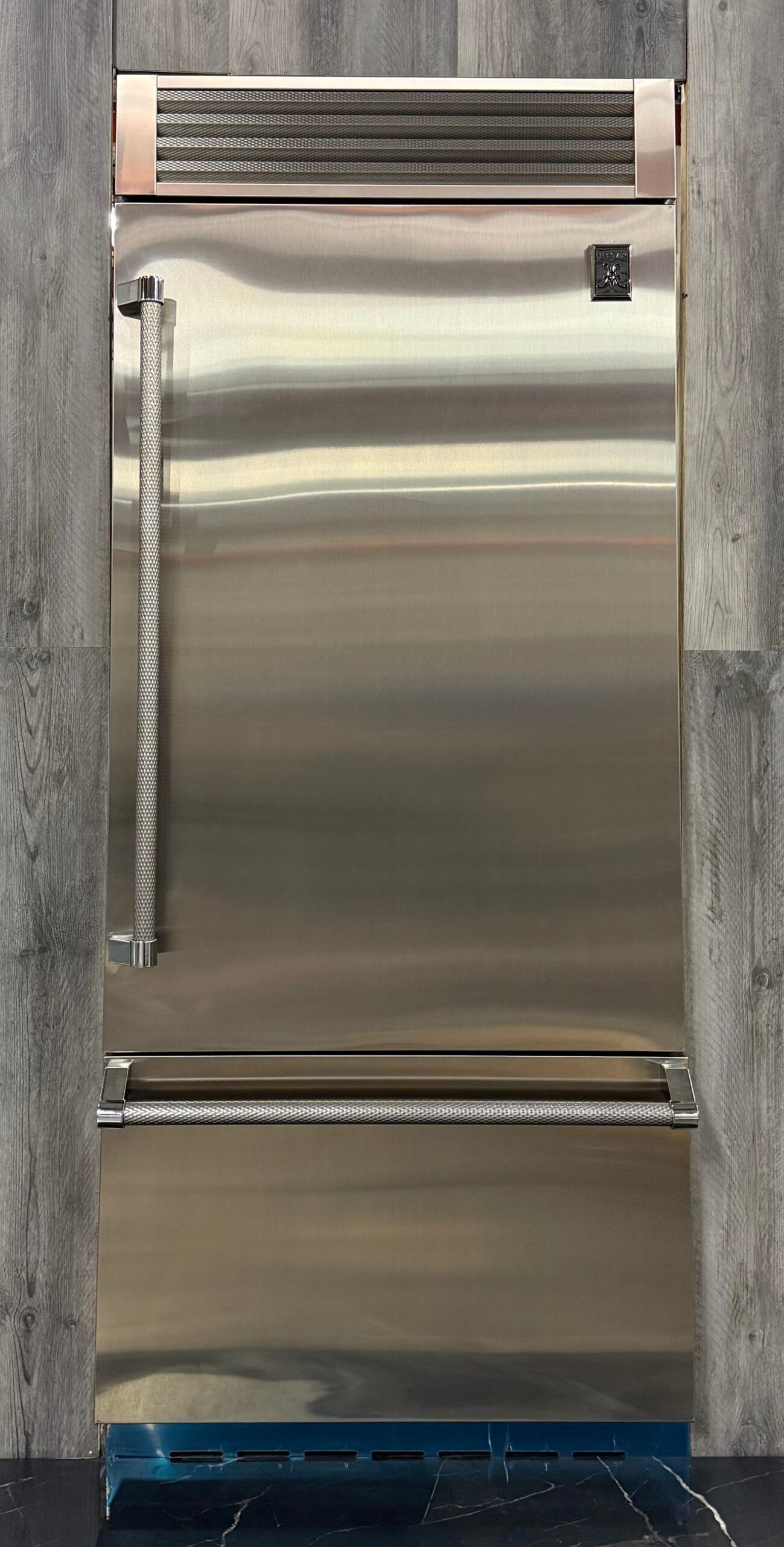 HESTAN Refrigerator KRPR36SS 02201 .