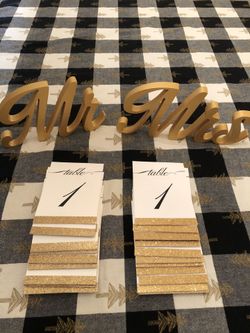 Wedding Art and Table seating numbers 1-20. There r 2 sets of number. Each card has number printed on both sides. There r two sets