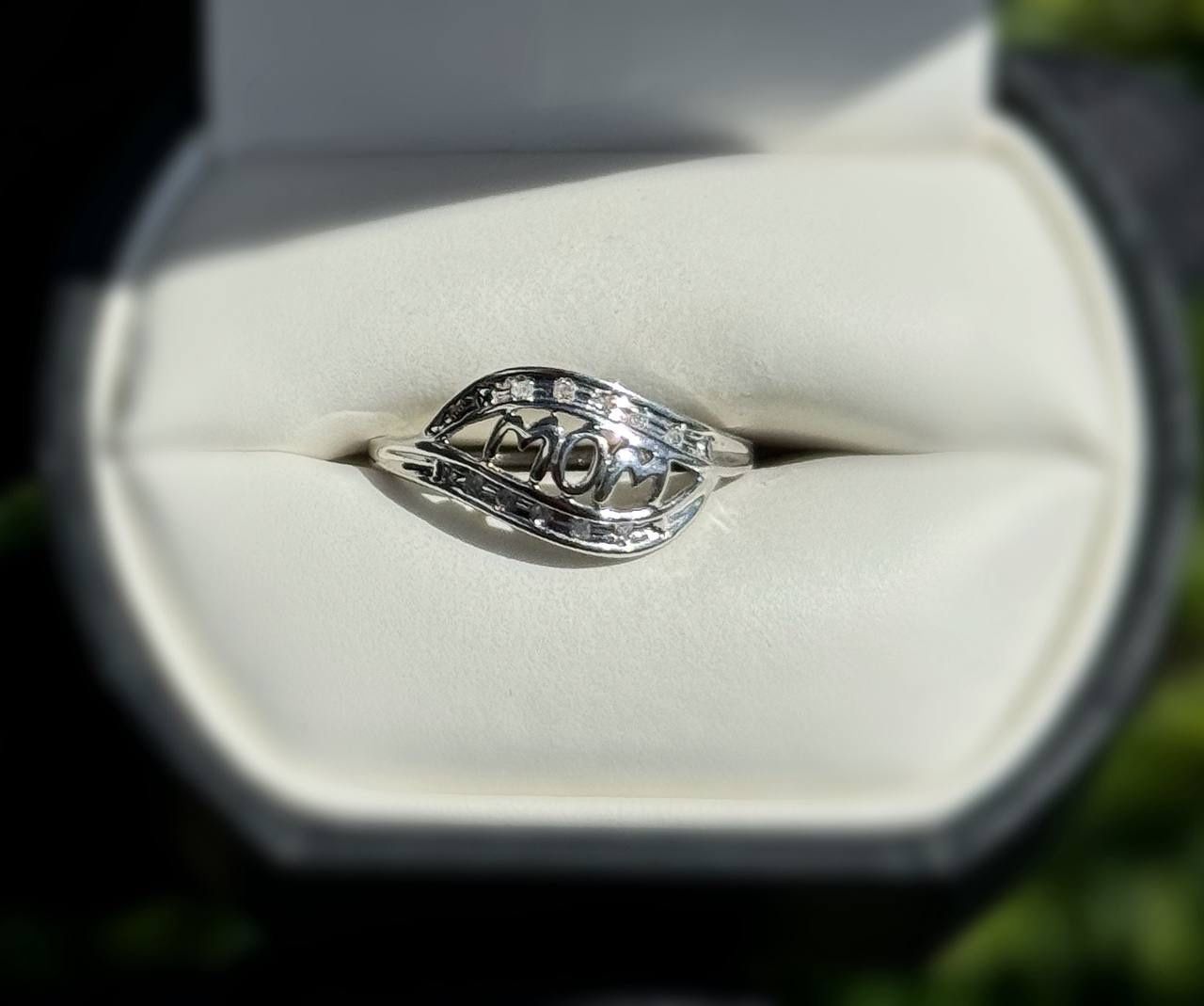 Jewelry 10k solid white gold diamonds 0.08CTW heart ring sz 7.00