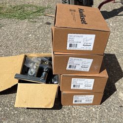 Halifax Square Satin Nickel Privacy Bed/Bath Door Handle with Lock