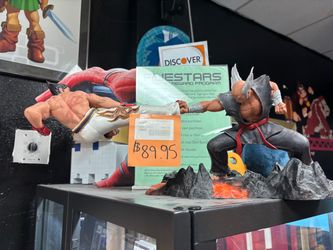 Kazuya and heachi statue
