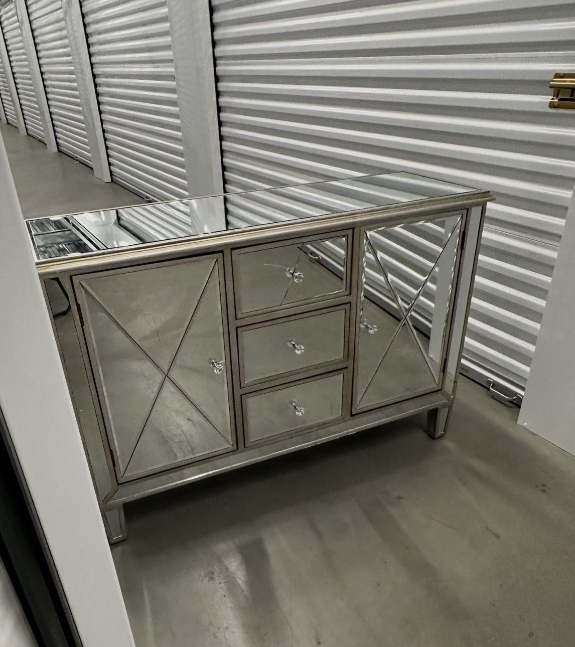 Mirrored Dresser And Night Stand - Glam Style 