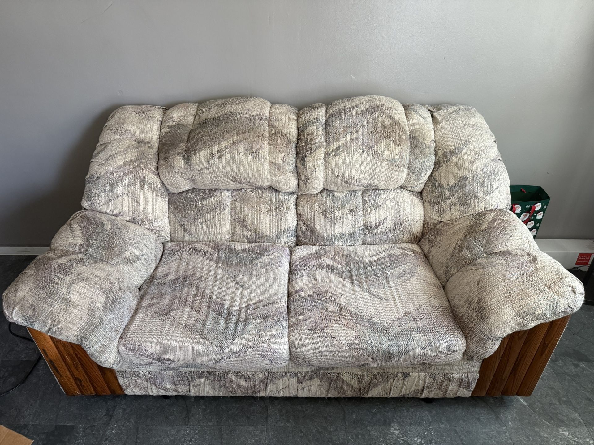 Free Loveseat And Recliner 