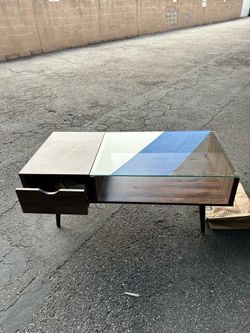 Walker Edison coffee table