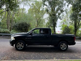 2010 Dodge Ram 4 x 4
