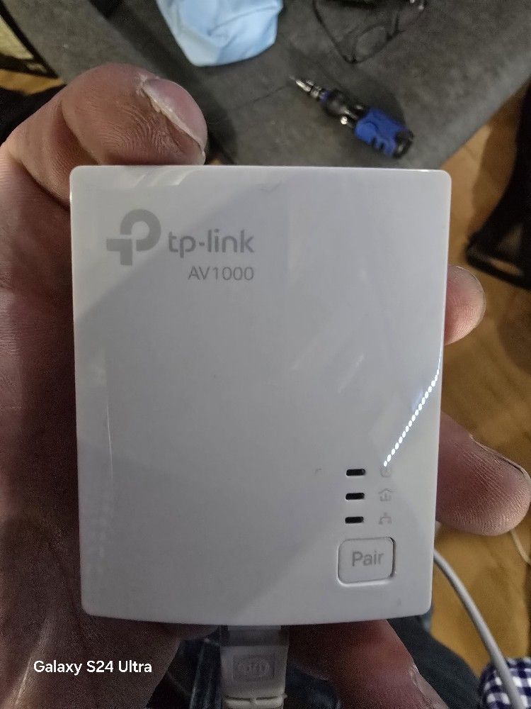 Tp-link Internet Extender That Uses Ethernet For Higher Speeds