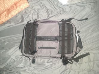 Clamshell Style Grey/Black Backpack