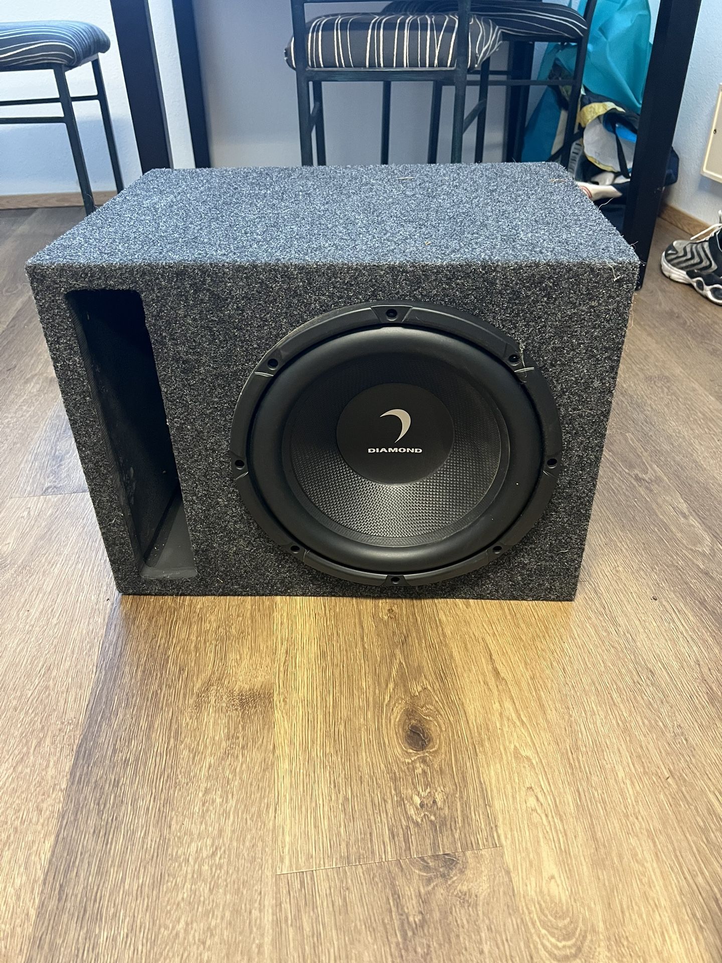 Diamond D124 12” subwoofer with box and phoenix gold rx250.1 amp.