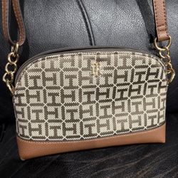 Tommy Hilfiger Bag
