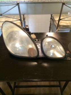 98'-05' Lexus GS300 RT Headlamp
