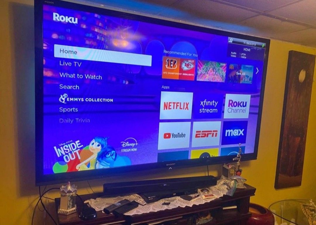 SHARP Aqous LCD 55 Inch Tv 🔥 Remote + TV Stand