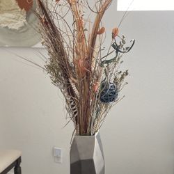 Centerpiece Decor Accent Silver Vase with Fillers