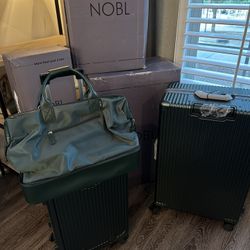 NEW in Box: Nobl 3-Piece Luggage Set