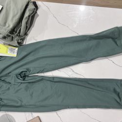 Free Boys Pants Size 6/7 NWT