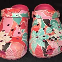 Pink Woodcut Flower Girl's Clogs Size J2