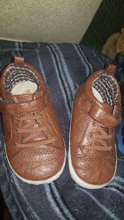 Barely worn size 12 to 18 months