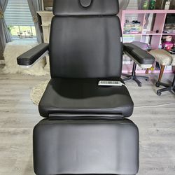 SPA SOURCE Chair