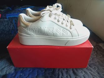 Woman Guess Shoes