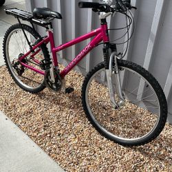 Diamondback Women’s Bike 26”