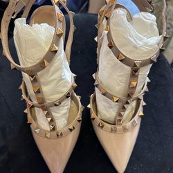 Valentino pumps