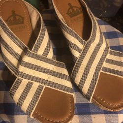 Crown  Vintage Cork Wedges Size 10M